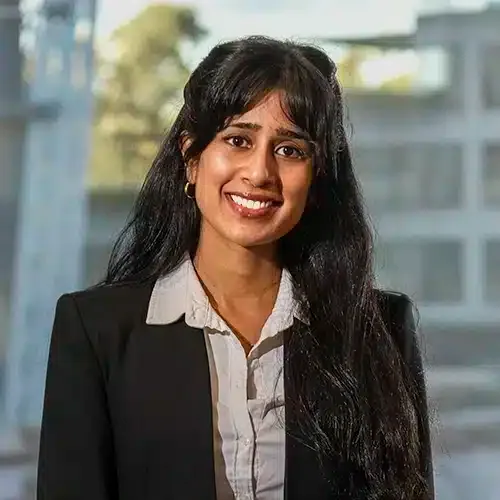 Conchita de Souza, Solicitor